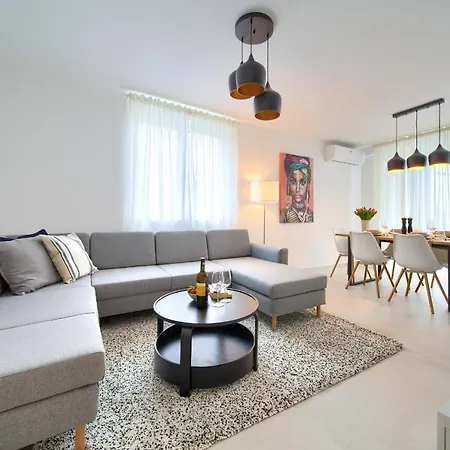 Navi Apartment Selce Exterior photo