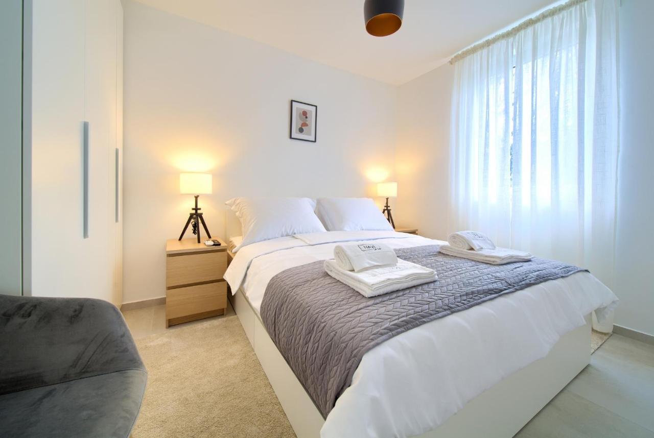 Navi Apartment *