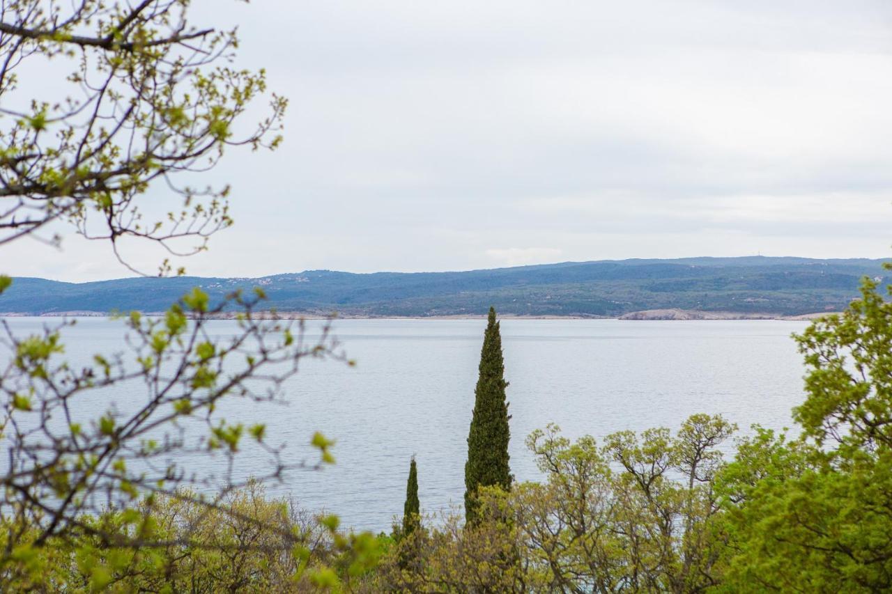 Apartment Navi Selce